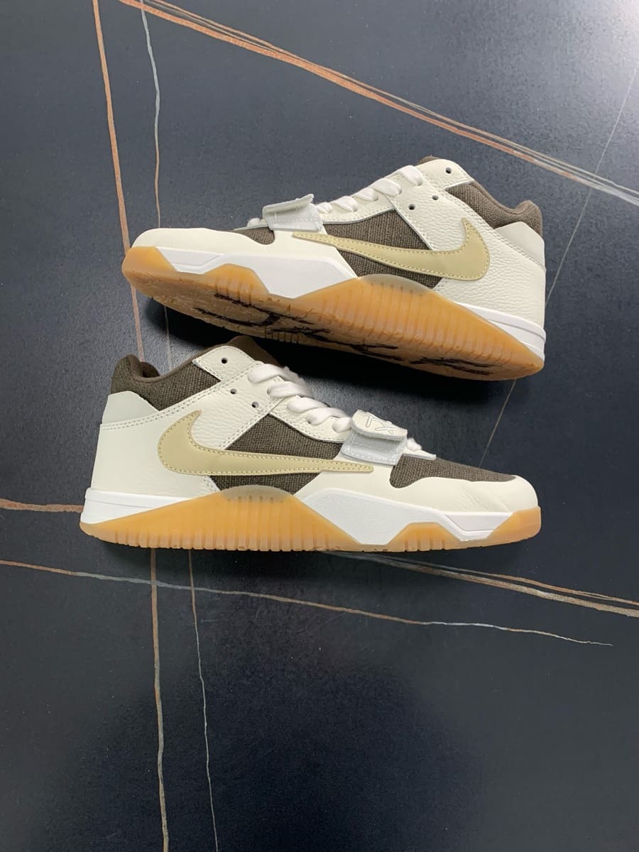 Air Jordan 4 Retro Motorsports