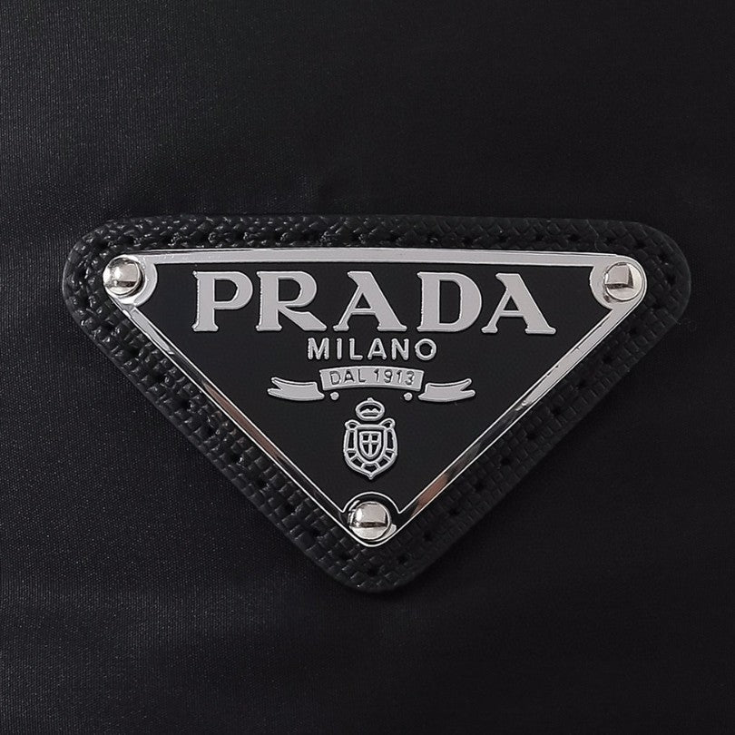 Shoulder Bag Prada Re-Edition 2005 PDW001