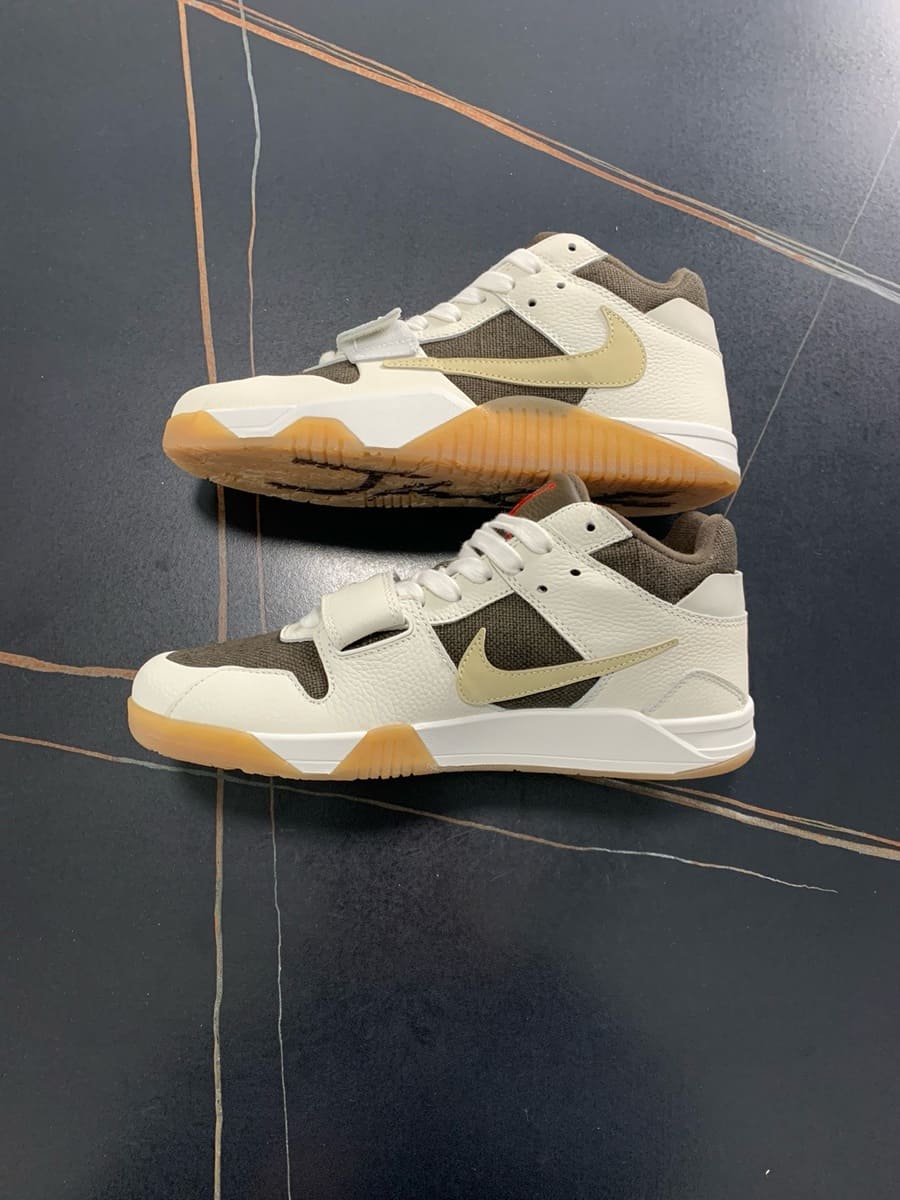 Air Jordan 4 Retro Motorsports